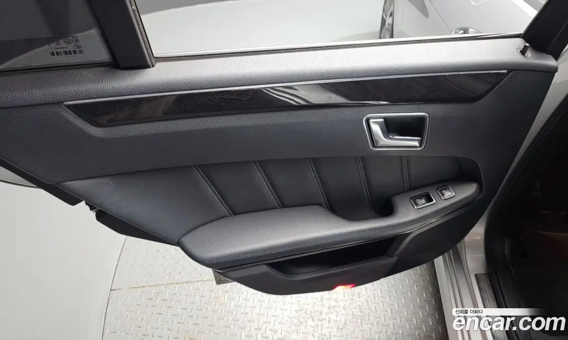 Mercedes-Benz E-Class 2013 2.1 гидро, фото 15 Mercedes-Benz E-Class 2013 2.1 гидро, фото 15
