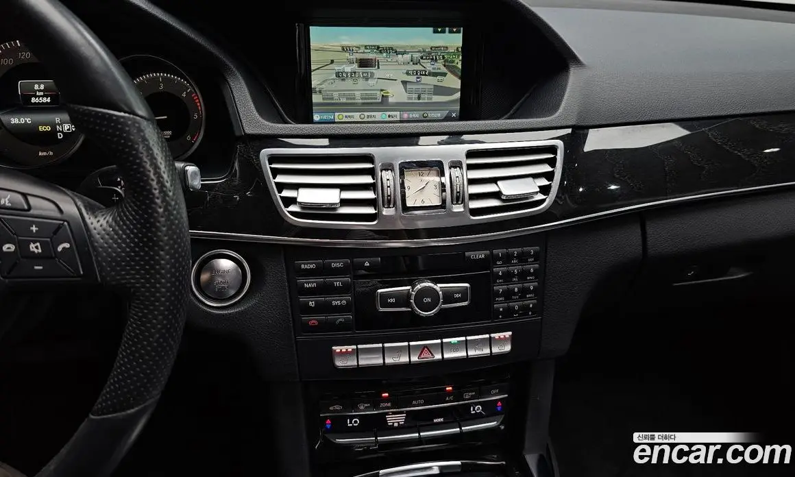 Mercedes-Benz E-Class 2013 2.1 гидро, фото 19 Mercedes-Benz E-Class 2013 2.1 гидро, фото 19