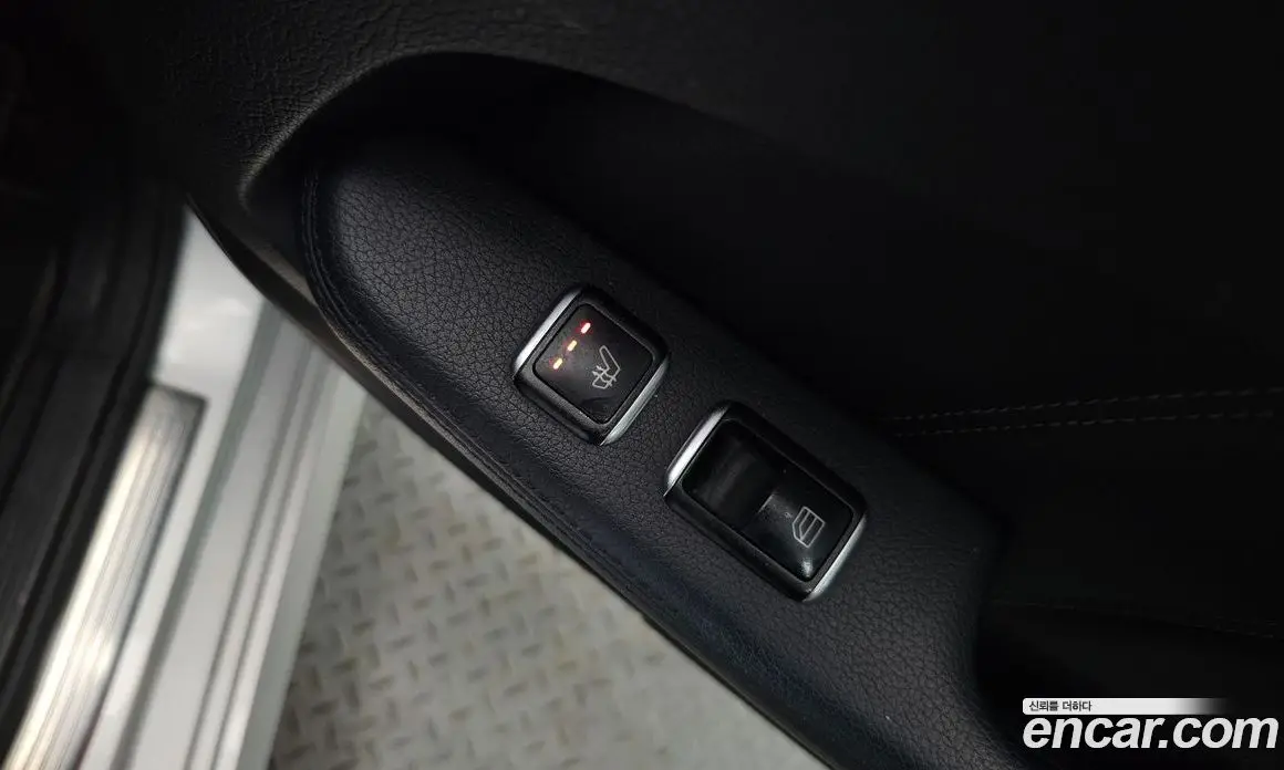 Mercedes-Benz E-Class 2013 2.1 гидро, фото 23 Mercedes-Benz E-Class 2013 2.1 гидро, фото 23