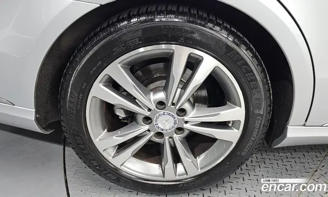 Mercedes-Benz E-Class 2013 2.1 гидро, миниатюра 5 Mercedes-Benz E-Class 2013 2.1 гидро, миниатюра 5