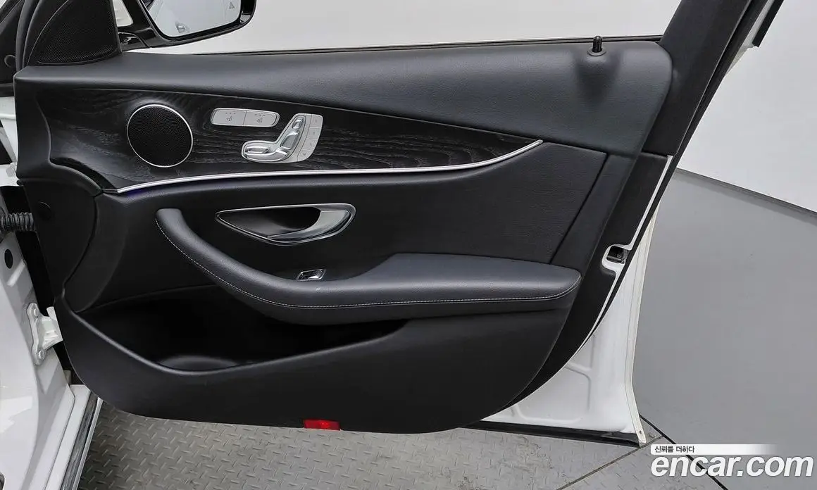 Mercedes-Benz E-Class 2016 2.0 автомат (гидро), фото 14