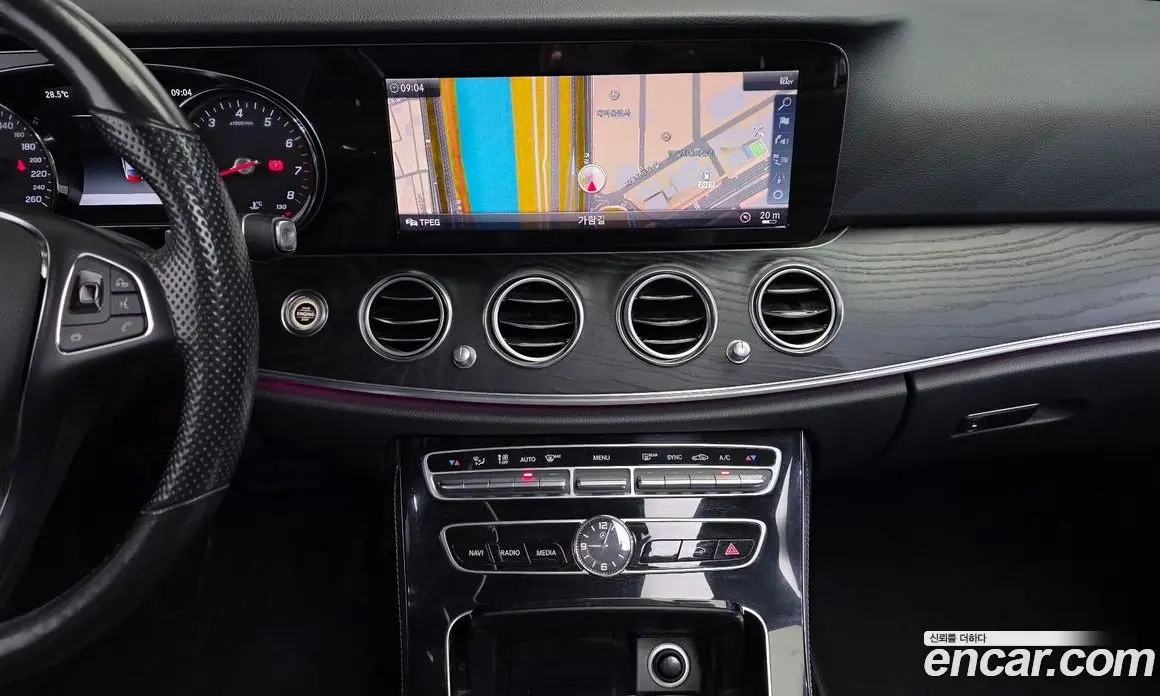 Mercedes-Benz E-Class 2017 2.0 гидро, фото 15 Mercedes-Benz E-Class 2017 2.0 гидро, фото 15