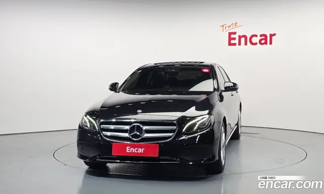 Mercedes-Benz E-Class 2017 2.0 гидро, миниатюра 3 Mercedes-Benz E-Class 2017 2.0 гидро, миниатюра 3