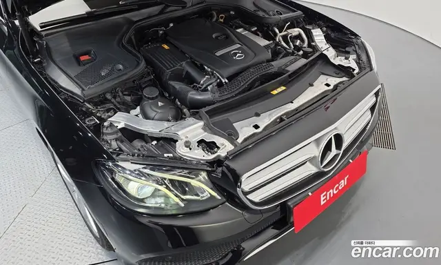 Mercedes-Benz E-Class 2017 2.0 гидро, миниатюра 6 Mercedes-Benz E-Class 2017 2.0 гидро, миниатюра 6