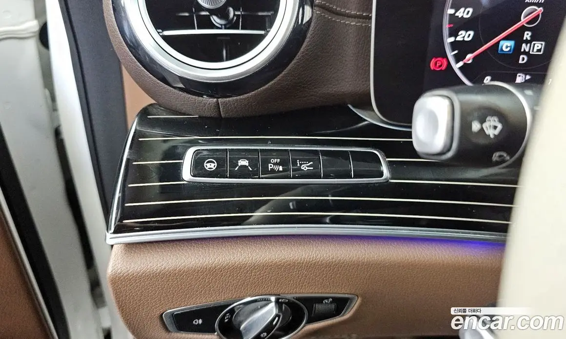 Mercedes-Benz E-Class 2018 3.0 автомат (гидро), фото 27 Mercedes-Benz E-Class 2018 3.0 автомат (гидро), фото 27