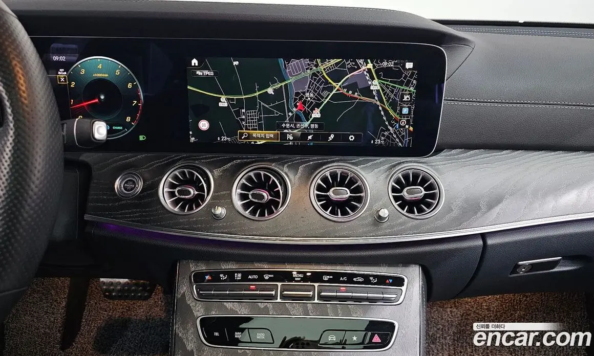 Mercedes-Benz E-Class 2021 2.0 гидро, фото 18
