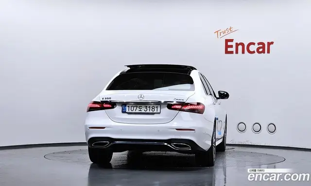 Mercedes-Benz E-Class 2021 2.0 гидро, миниатюра 4