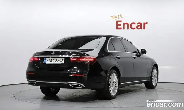 Mercedes-Benz E-Class 2023 1.9 гидро, миниатюра 2