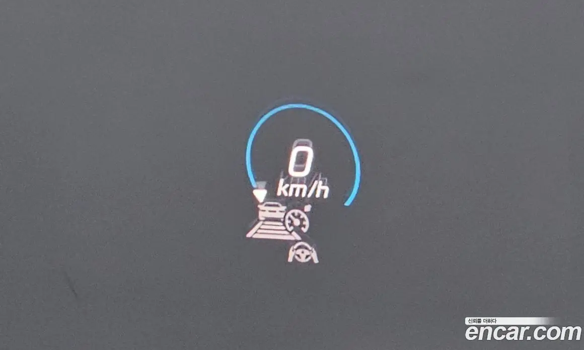 Mercedes-Benz E-Class 2023 1.9 гидро, фото 15