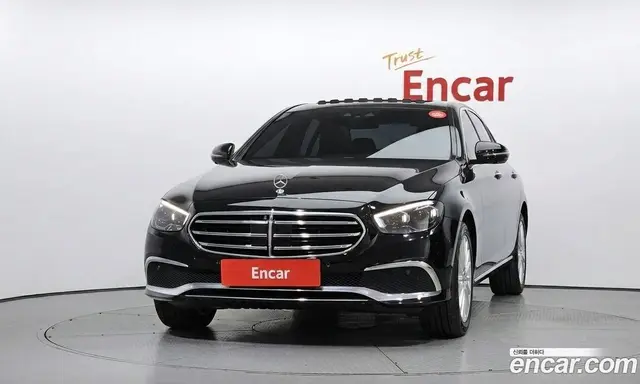 Mercedes-Benz E-Class 2023 1.9 гидро, миниатюра 3