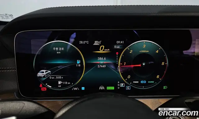 Mercedes-Benz E-Class 2023 1.9 гидро, миниатюра 8