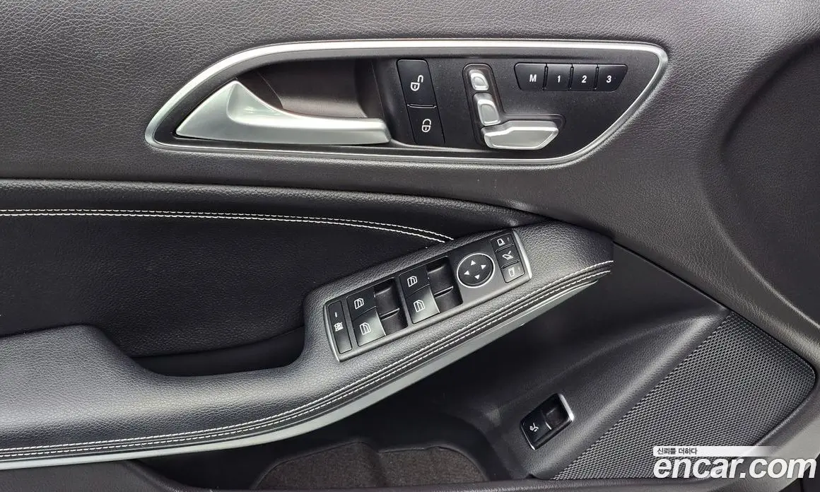 Mercedes-Benz GLA-Class 2019 2.0 гидро, фото 24 Mercedes-Benz GLA-Class 2019 2.0 гидро, фото 24