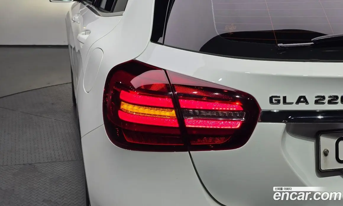Mercedes-Benz GLA-Class 2019 2.0 гидро, фото 8 Mercedes-Benz GLA-Class 2019 2.0 гидро, фото 8