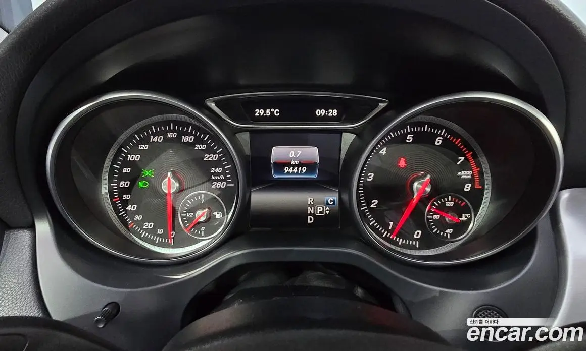 Mercedes-Benz GLA-Class 2019 2.0 гидро, фото 10 Mercedes-Benz GLA-Class 2019 2.0 гидро, фото 10