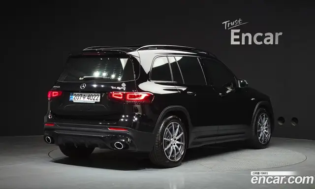Mercedes-Benz GLB-Class 2023 2.0 гидро, миниатюра 2