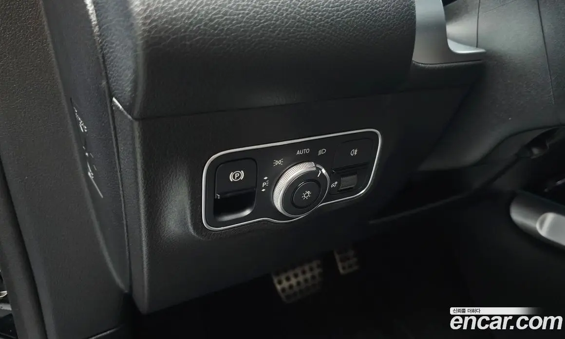 Mercedes-Benz GLB-Class 2023 2.0 гидро, фото 16
