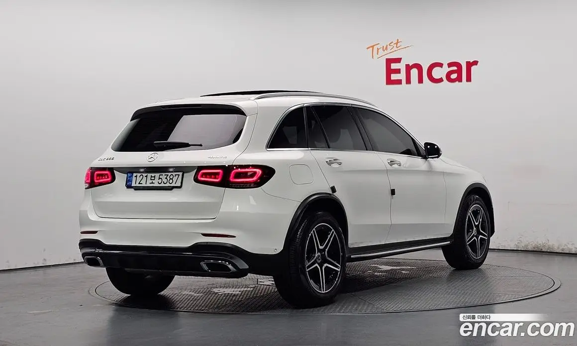 Mercedes-Benz GLC-Class 2022 2.0 гидро, фото 1 Mercedes-Benz GLC-Class 2022 2.0 гидро, фото 1