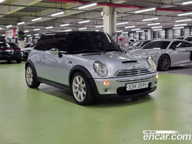 Mini Cooper 2005 1.6 автомат (гидро), миниатюра 3