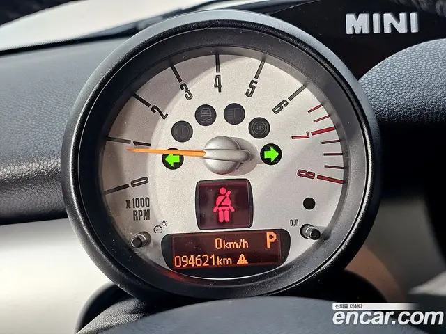 Mini Cooper 2013 1.6 автомат (гидро), миниатюра 8