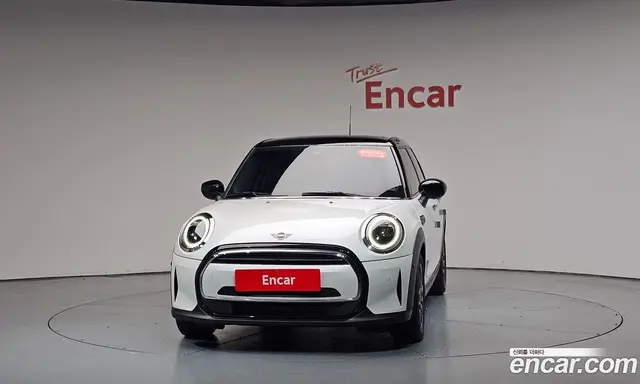 Mini Cooper 2024 1.5 автомат (гидро), миниатюра 2
