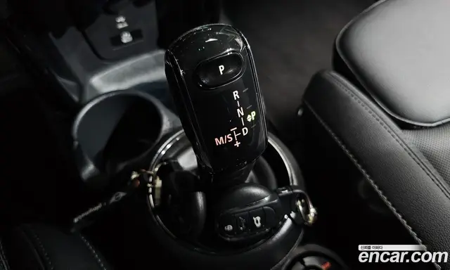 Mini Cooper 2024 1.5 автомат (гидро), миниатюра 11