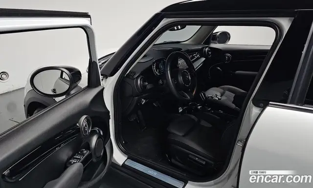 Mini Cooper 2024 1.5 автомат (гидро), миниатюра 12