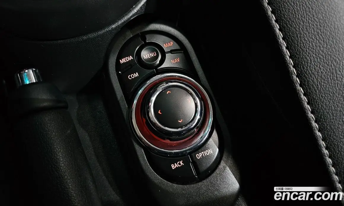 Mini Cooper 2024 1.5 автомат (гидро), фото 26