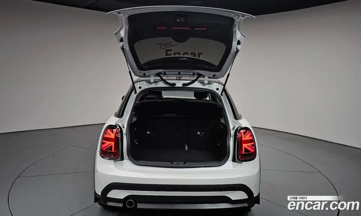 Mini Cooper 2024 1.5 автомат (гидро), фото 30