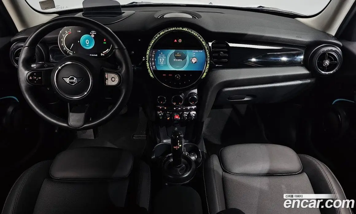 Mini Cooper 2024 1.5 автомат (гидро), фото 9