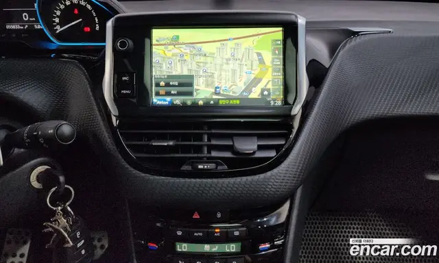 Peugeot 2008 2017 1.6 автомат (гидро), миниатюра 12