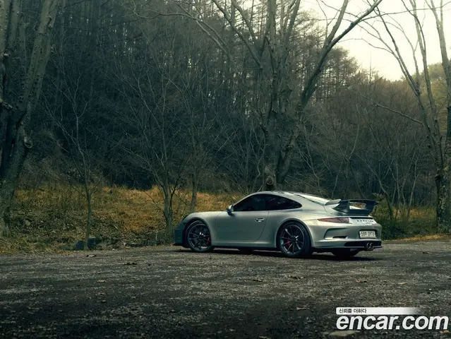 Porsche 911 2015 3.8 автомат (гидро), миниатюра 6