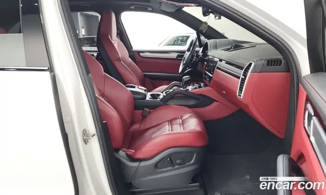 Porsche Cayenne 2022 3.0 автомат (гидро), миниатюра 11