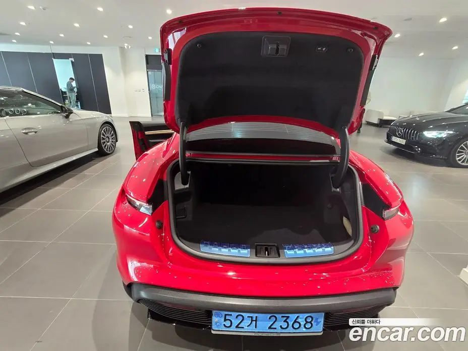 Porsche Taycan 2021 3.0 автомат (гидро), фото 16