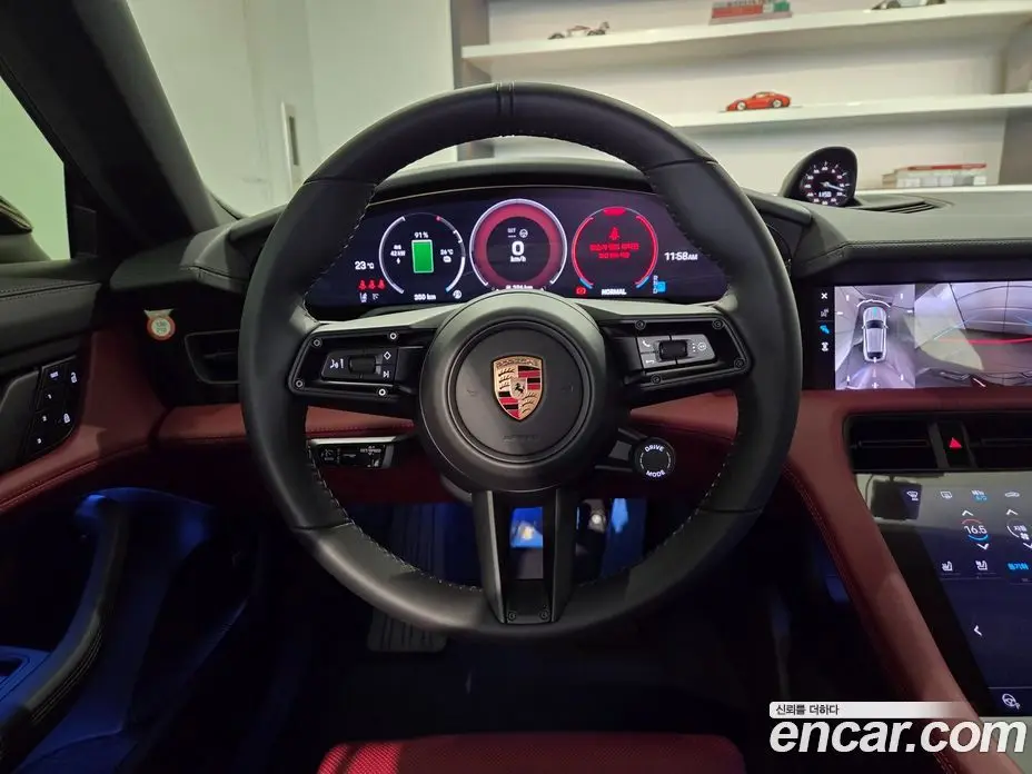Porsche Taycan 2025 0.1 автомат (гидро), фото 11