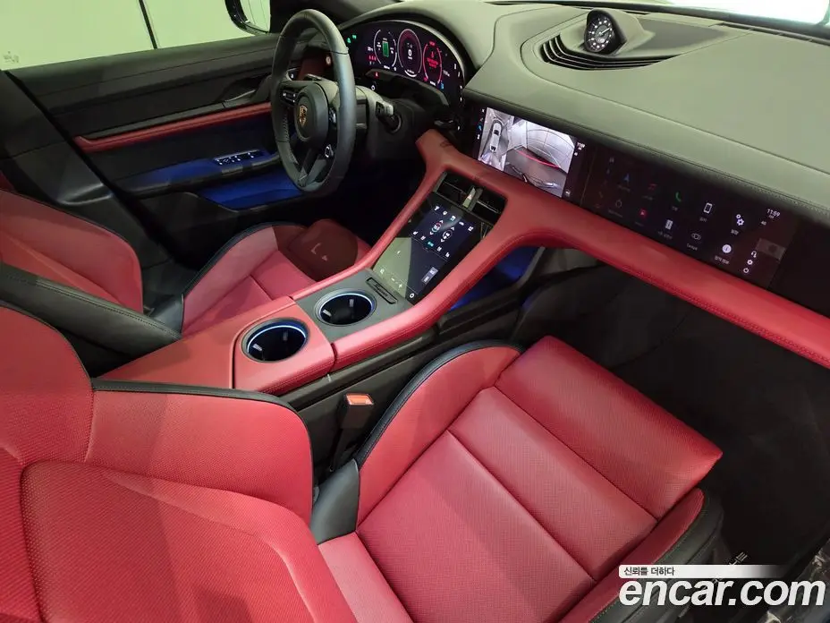 Porsche Taycan 2025 0.1 автомат (гидро), фото 9
