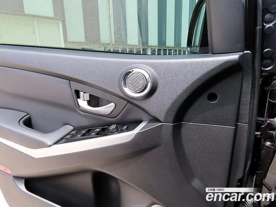 SsangYong Korando 2016 2.2 автомат (гидро), фото 11