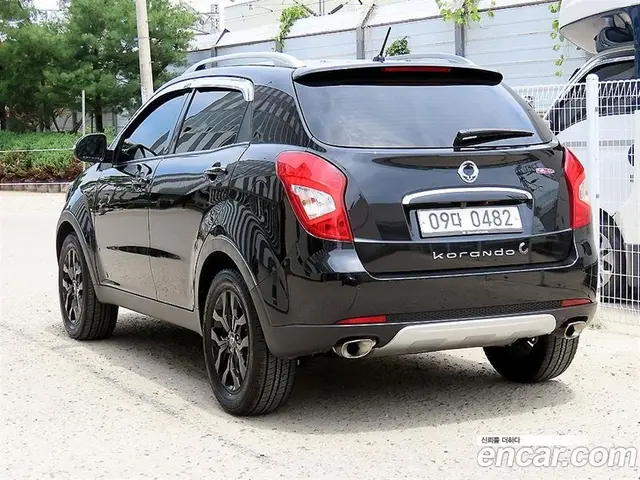 SsangYong Korando 2016 2.2 автомат (гидро), миниатюра 3