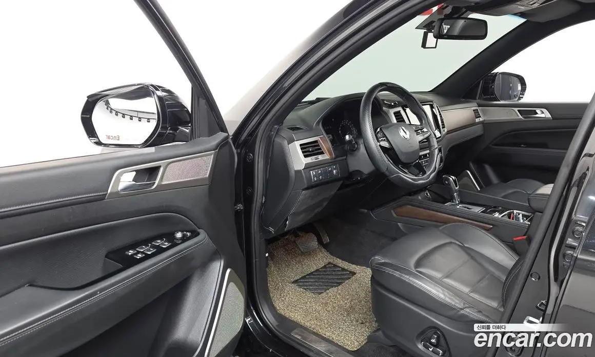SsangYong Rexton 2018 2.2 автомат (гидро), фото 13