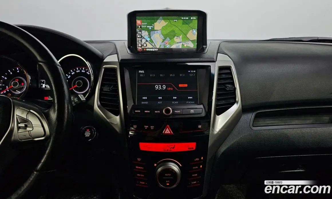 SsangYong TIBOLI 2015 1.6 автомат (гидро), фото 14
