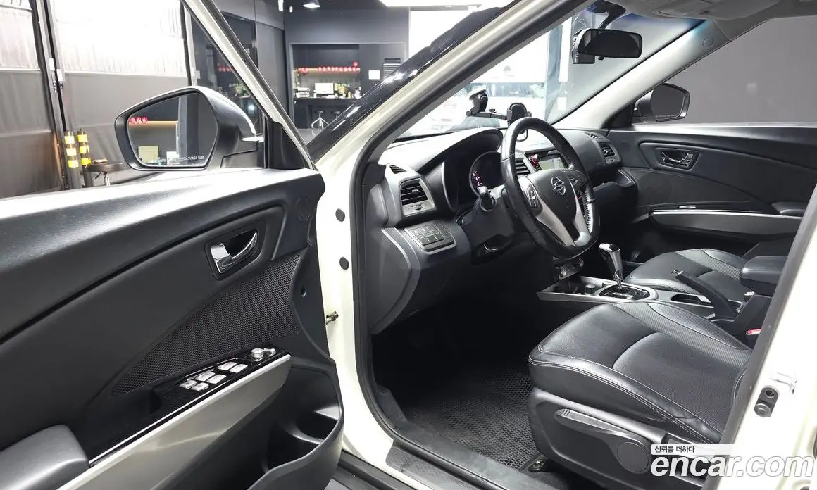 SsangYong TIBOLI 2015 1.6 автомат (гидро), фото 13