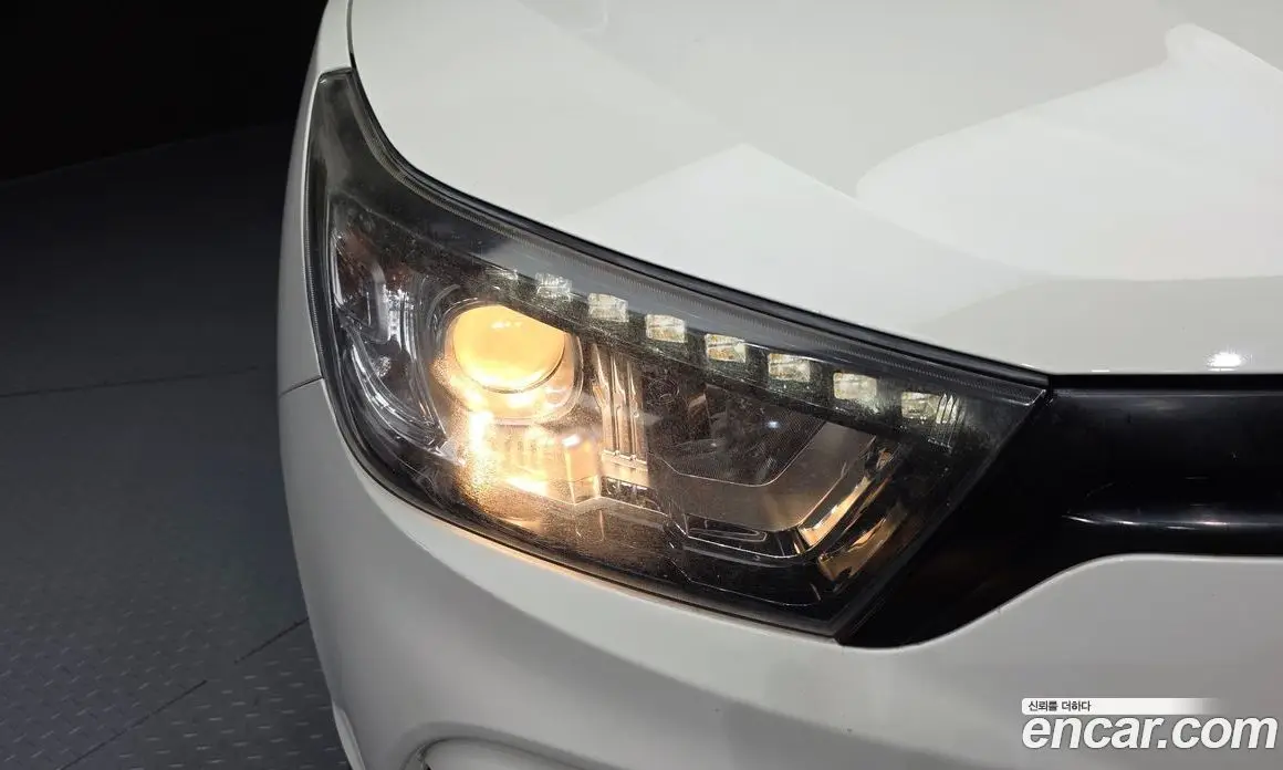 SsangYong TIBOLI 2015 1.6 автомат (гидро), фото 8