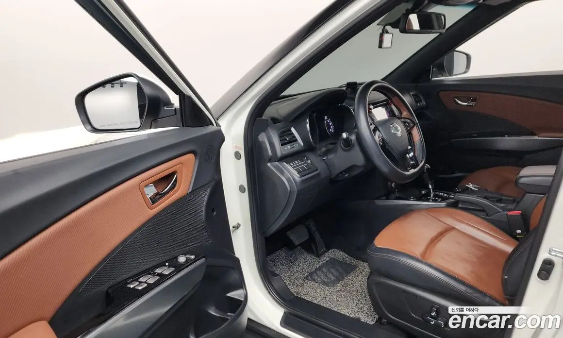 SsangYong TIBOLI 2018 1.6 автомат (гидро), фото 13