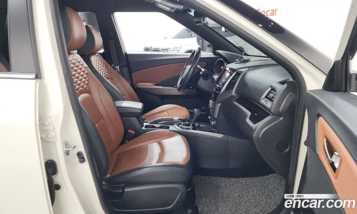 SsangYong TIBOLI 2018 1.6 автомат (гидро), фото 16