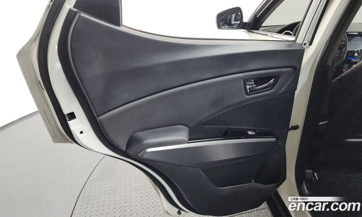 SsangYong TIBOLI 2019 1.6 автомат (гидро), фото 15