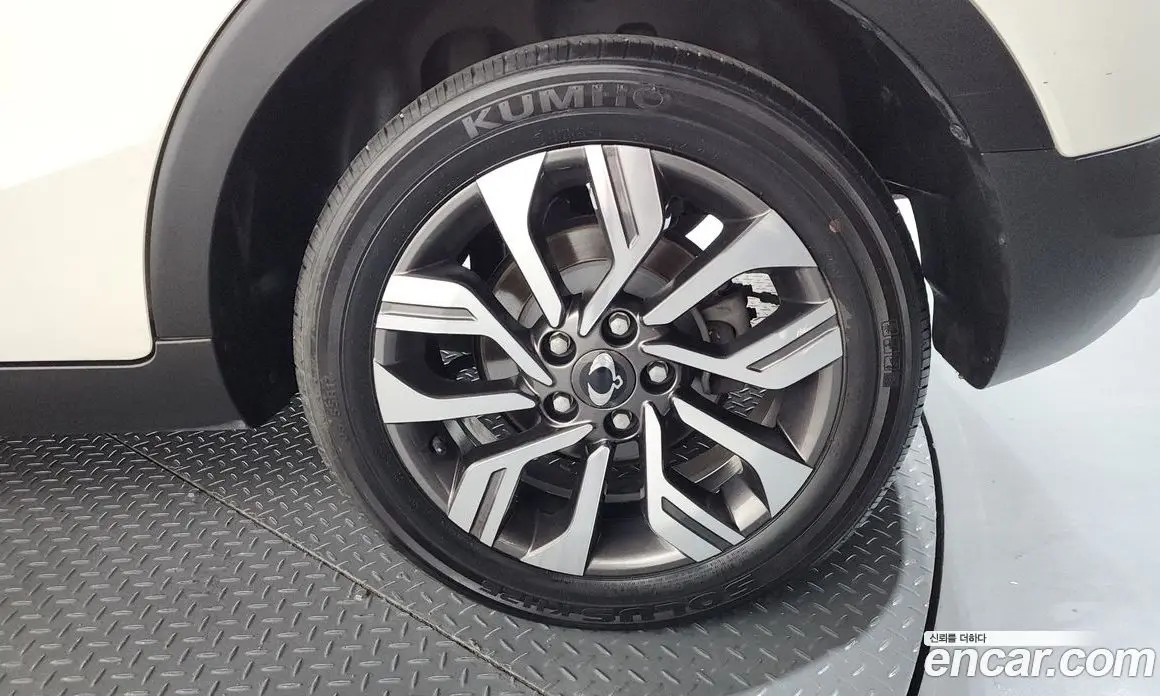 SsangYong TIBOLI 2019 1.6 автомат (гидро), фото 7