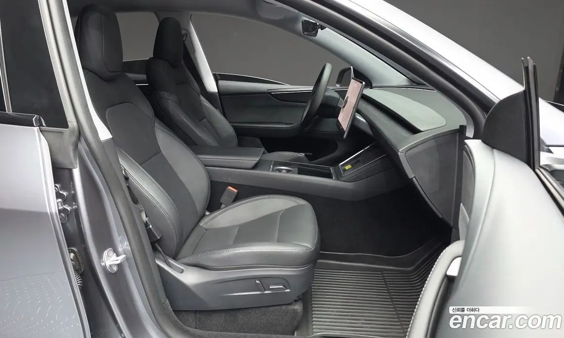 Tesla Model Y 2025 0.2 автомат (гидро), фото 11
