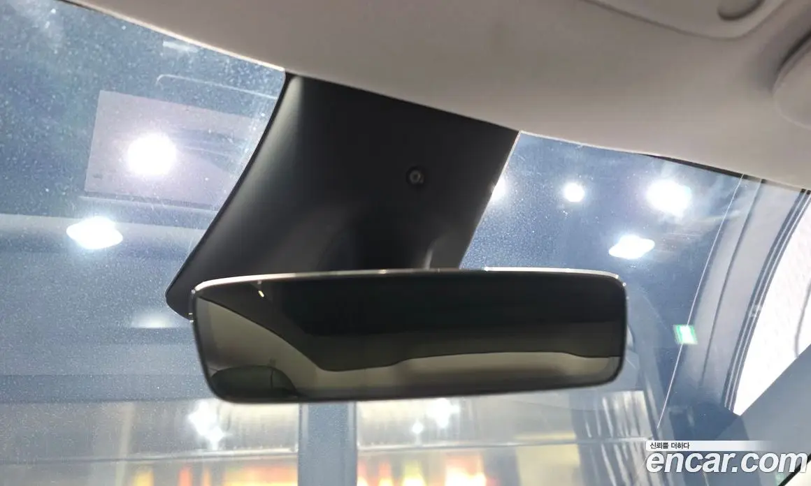 Tesla Model Y 2025 0.2 автомат (гидро), фото 18