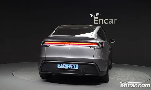 Tesla Model Y 2025 0.2 автомат (гидро), миниатюра 4