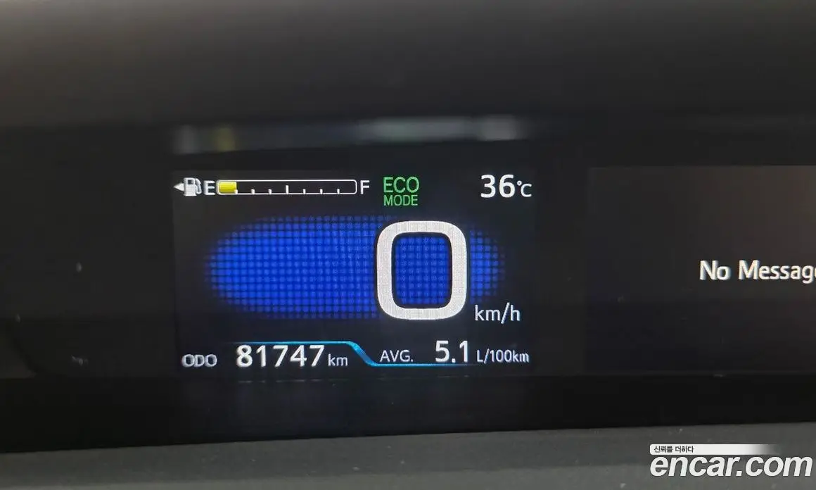 Toyota Prius 2016 1.8 автомат (гидро), фото 8 Toyota Prius 2016 1.8 автомат (гидро), фото 8