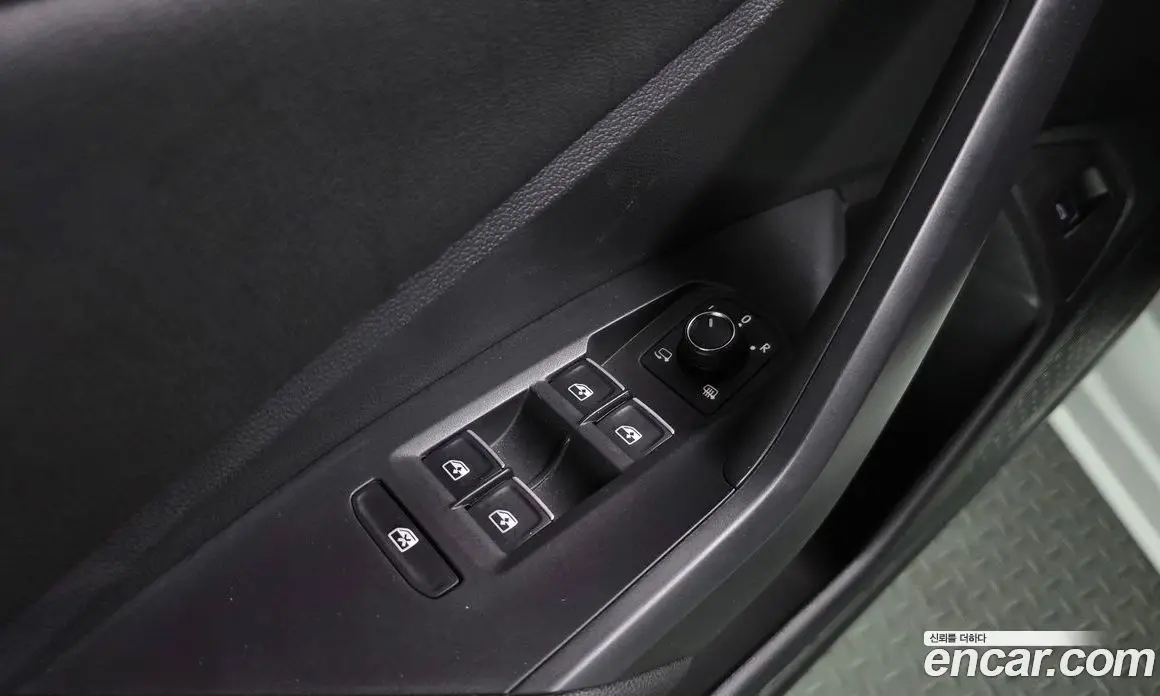 Volkswagen Jetta 2021 1.4 автомат (гидро), фото 17